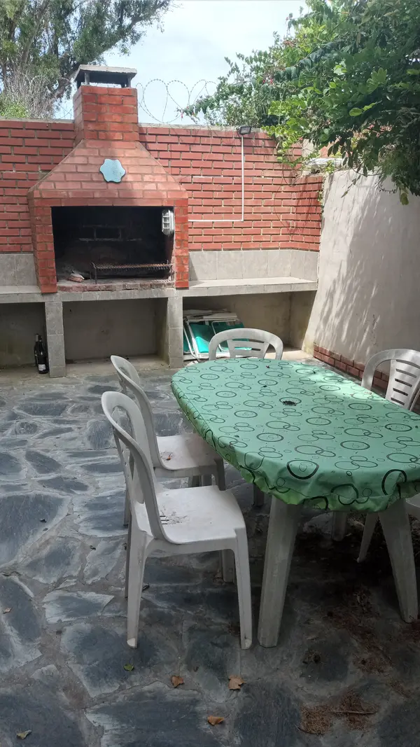 Dúplex 3: patio con parrilla